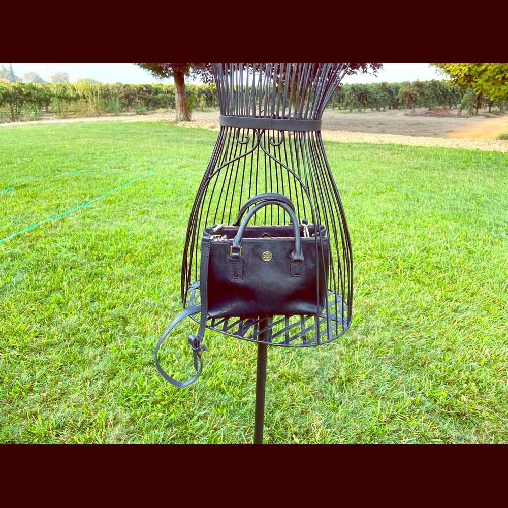 Authentic Black Robinson small tote